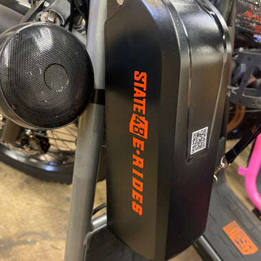 Lightning 2nd battery option